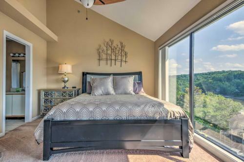 Apartamento Osage Beach Condo With Pool And Lake Ozark Views!