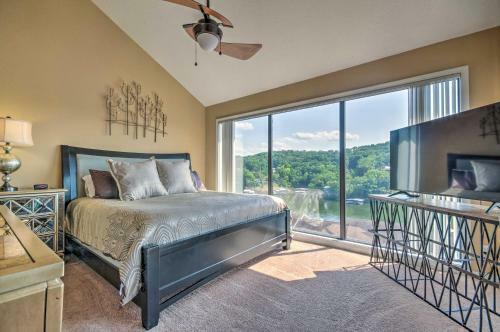Apartamento Osage Beach Condo With Pool And Lake Ozark Views!