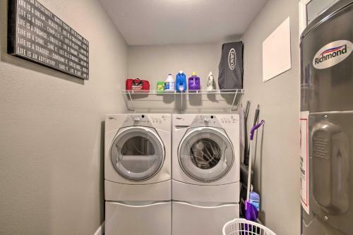 Apartamento Updated Lakefront Condo And Patio And Pool Access