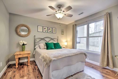 Apartamento Updated Lakefront Condo And Patio And Pool Access