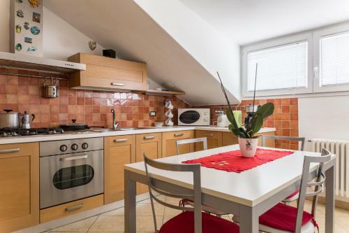 Linden Apartment