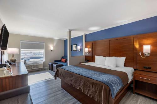 Hotel Comfort Suites St Louis - Sunset Hills