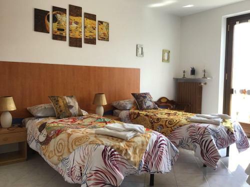 Hostal Villa Romeo Acero Rosso