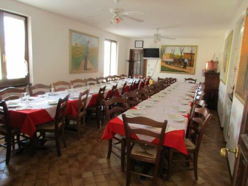 Bed & Breakfast Room In Agriturismo Rocca Dei Marchesi