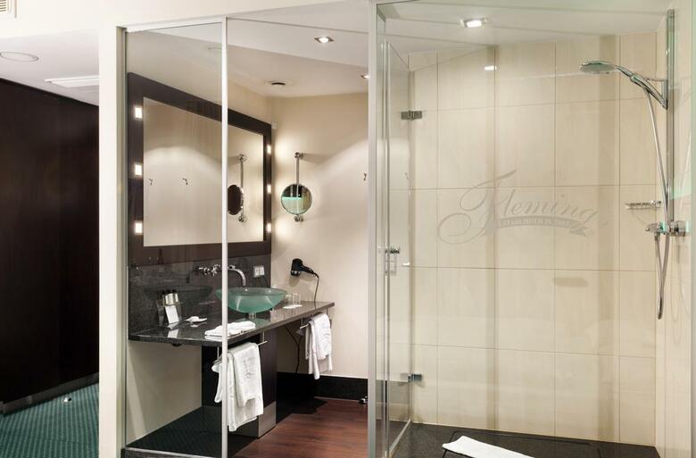 Hotel Flemings(.)
