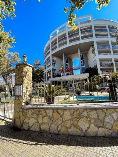 Apartamentos Royal