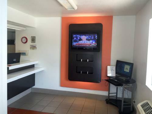 Motel 6 Ardmore