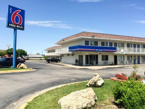 Motel 6 Ardmore