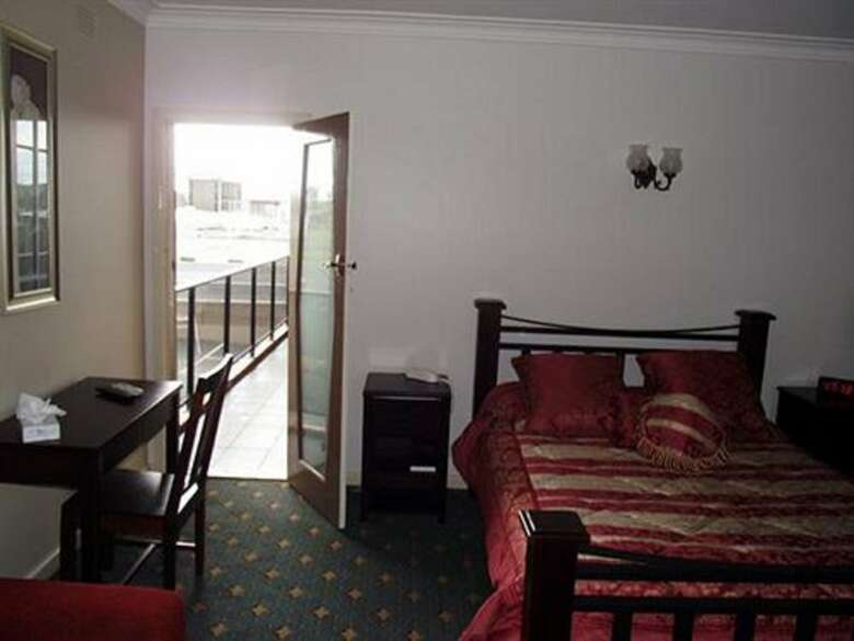 Motel 503 On Princes Drive