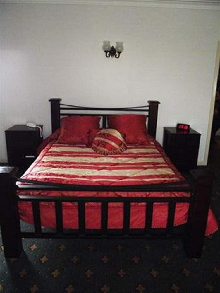 Motel 503 On Princes Drive