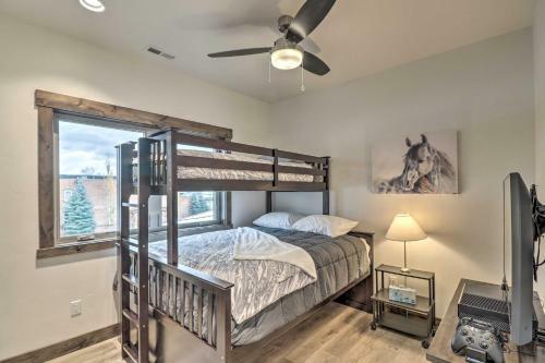Apartamento Sleek Columbia Falls Condo Centrally Located