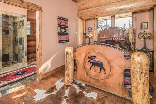 Moon Rider Ski Chalet