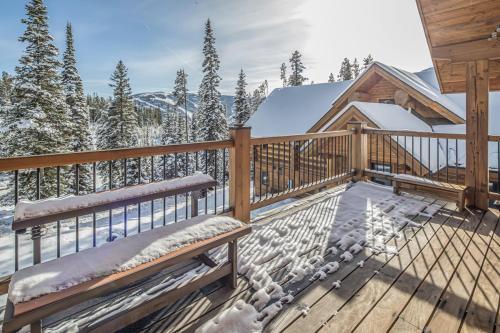Moon Rider Ski Chalet