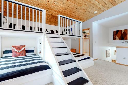 Park Condo 301