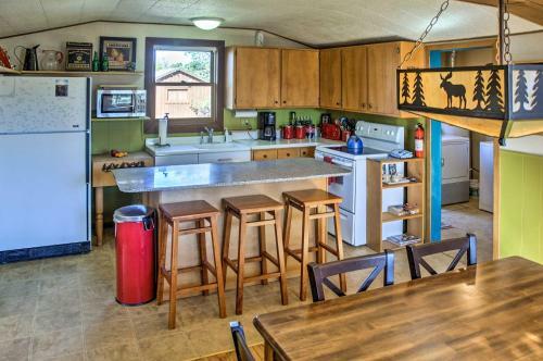Emigrant Cabin On 10 Acres With Bbq And Peaceful Views!