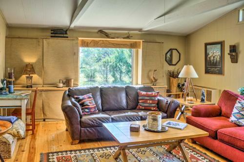 Emigrant Cabin On 10 Acres With Bbq And Peaceful Views!