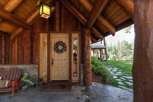 Longing For Solitude And Post Card Views?