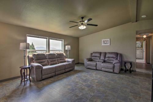 Stunning And Quiet Helena Home With Covered Porch