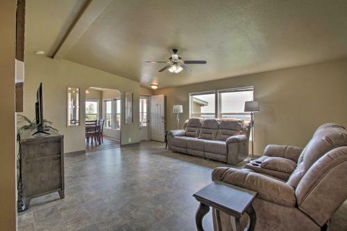 Stunning And Quiet Helena Home With Covered Porch