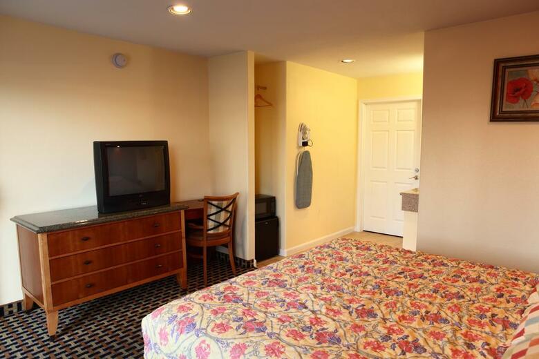 Motel Bay Breeze Inn