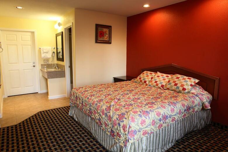 Motel Bay Breeze Inn