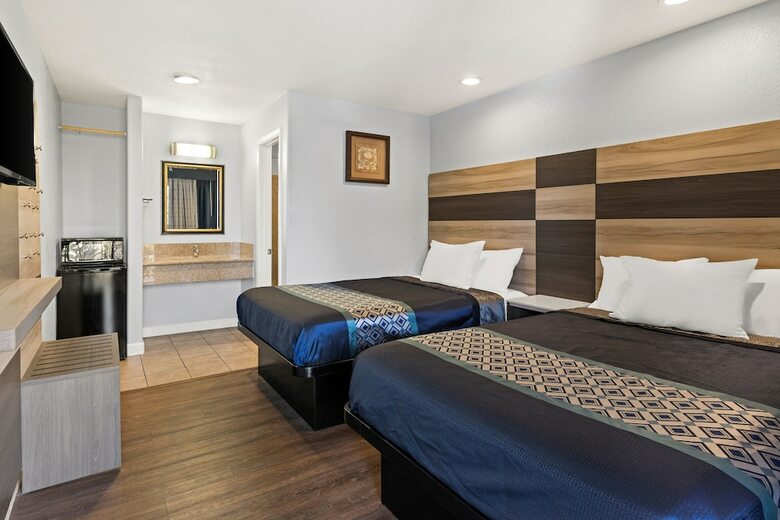 Motel Bay Breeze Inn
