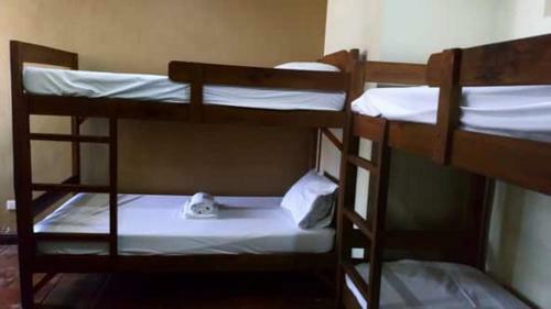 Hostal Makabata Guesthouse