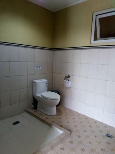Hostal Makabata Guesthouse