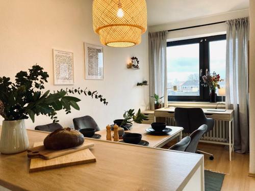 Schickes, Stilvolles Und Helles Apartment In M�nster