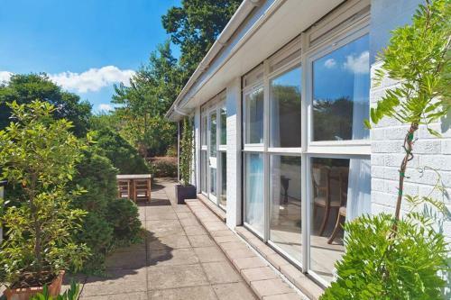 5 Bedroom Country Retreat: Home Counties