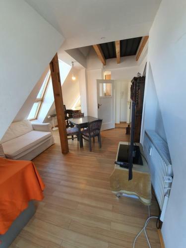 Apartamento Idyllische Penthouse-wohnung In Super Lage
