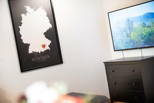Marienplatz Apartment 2 Bedrooms Living Room Kitchen