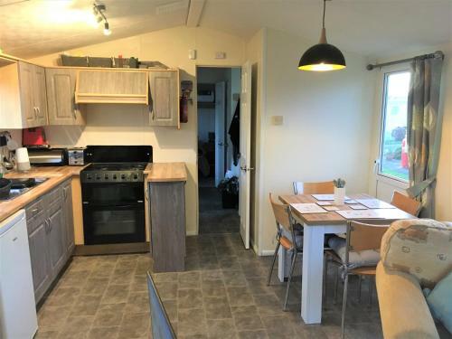 Revamped & Upgraded 6 Berth Static Caravan On Southview Skegness