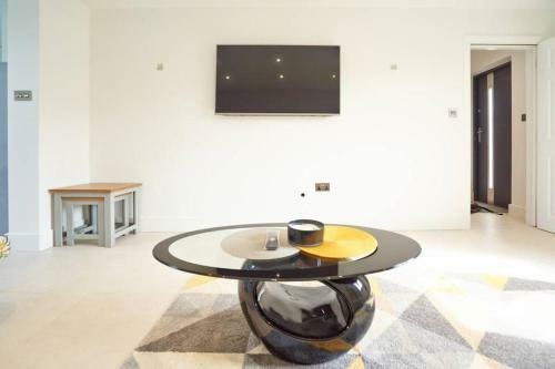 Apartamento Home From Home - 4 Double Bed House With Parking