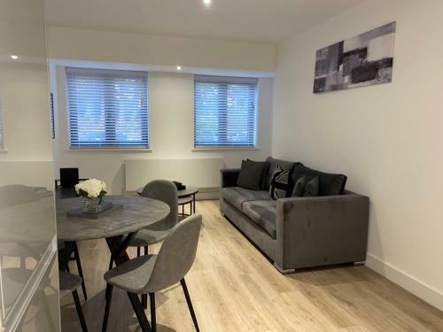 Roomotel - Streetsbrook Apartments
