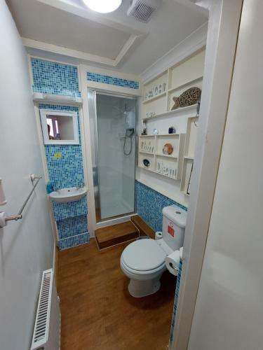 Spacious Open Plan 3 Bed Apartment With Sea Views