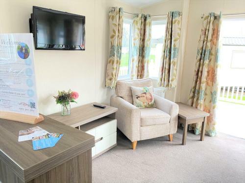 Dabbling Ducks - Pet Friendly