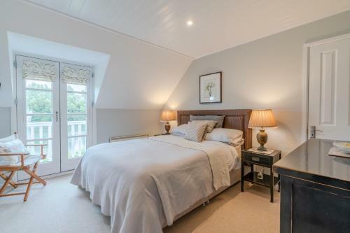 Mayfly Lodge