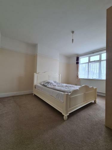 Croydon - Compton