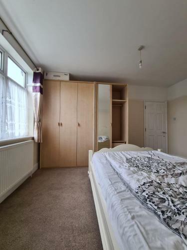 Croydon - Compton