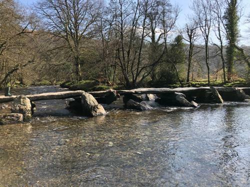 Enchanted Retreats At West Ford Devon