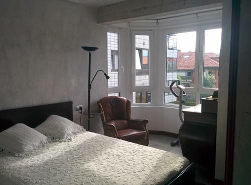 Apartamentos Zarautz Playa, Con Piscina Y Garaje