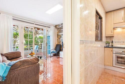 12a Amarilla Bay Holiday Apartment, Pool And AC