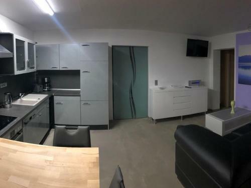 Cozy Apartment In Zeulenroda-triebes With Terrace