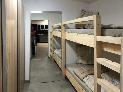 Cozy Apartment In Zeulenroda-triebes With Terrace