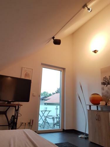 Apartamento 3,5 Zimmer Hochwertig Eingerichtete Dachgeschosswohnung