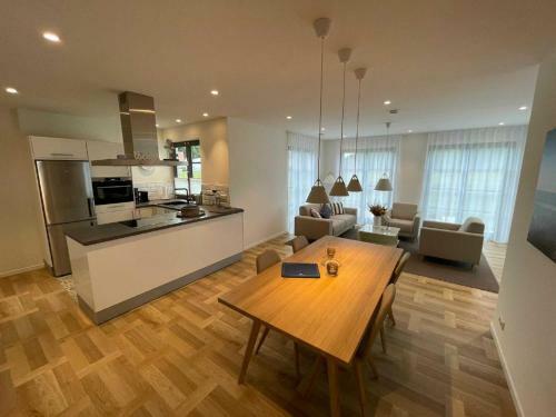 Apartamento Urlaub de Luxe Unter Reet Bach Ins