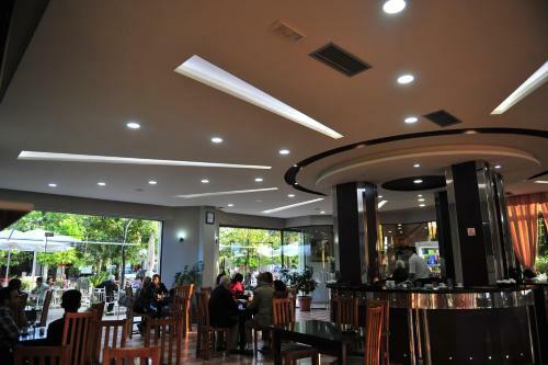 Hotel Blini