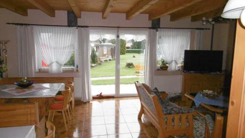 Gro�es G�stehaus