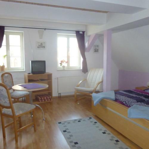 Hostal Pension & Ferienwohnung Zum Schmuckgiebel
